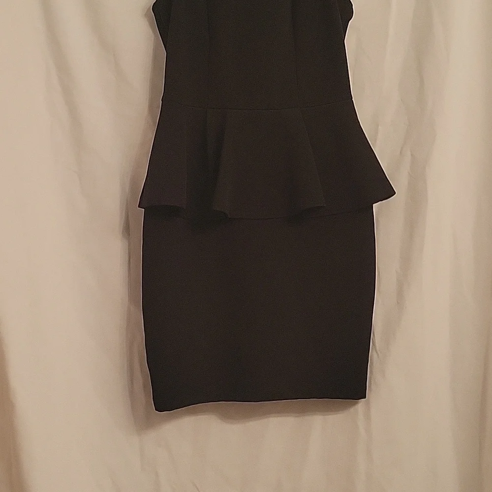 LUSH DRESS - Picture 2 of 5